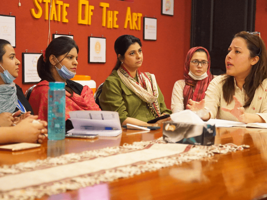 To gain valuable insights into the experiences of Peshawar's transgender community and women from diverse age and social backgrounds, SEED organized a series of focus group discussions (FGDs) across the city.